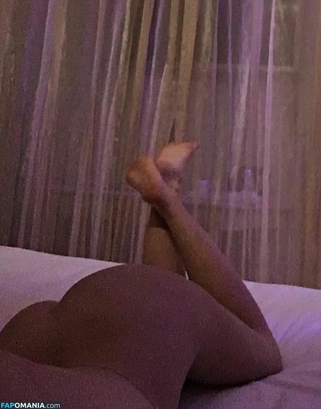 Caroline Vreeland Çıplak Sızdırılmış Fotoğraf #29