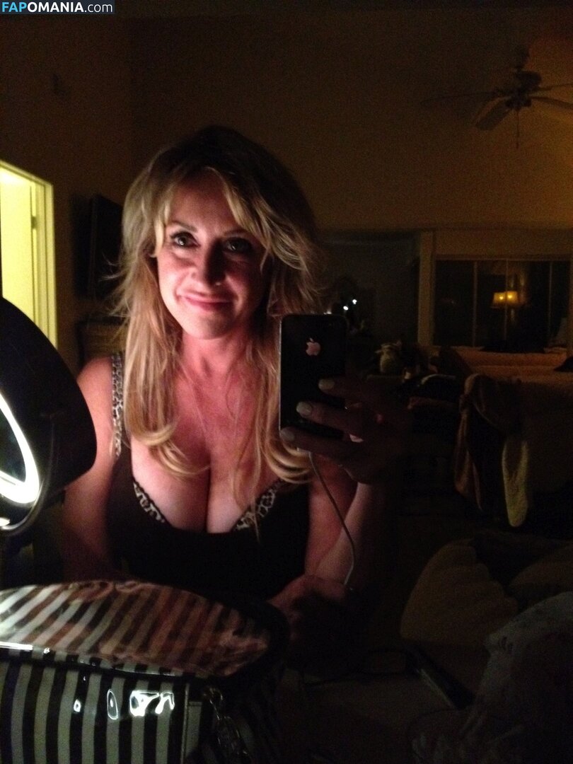 Carrie Michalka Çıplak Sızdırılmış Fotoğraf #22