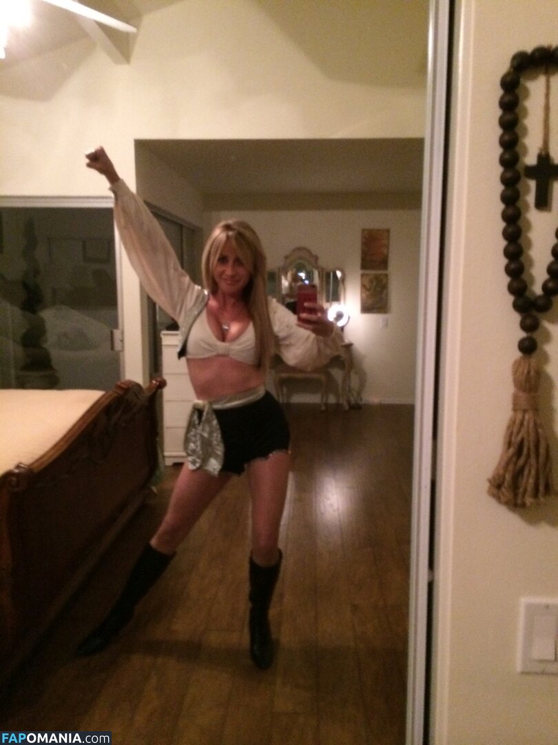 Carrie Michalka Çıplak Sızdırılmış Fotoğraf #93
