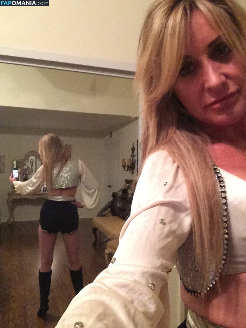 Carrie Michalka Çıplak Sızdırılmış Fotoğraf #123