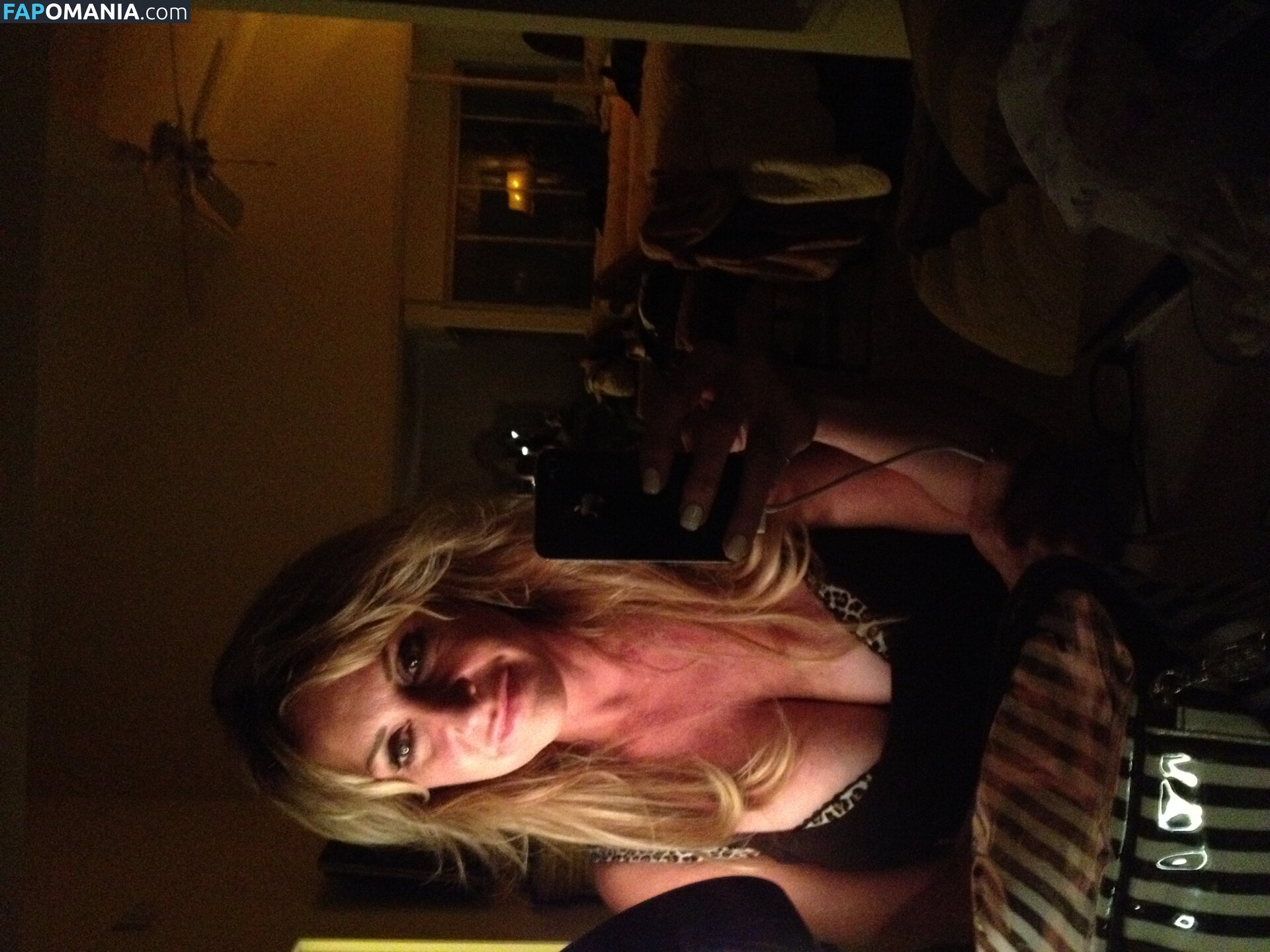 Carrie Michalka Çıplak Sızdırılmış Fotoğraf #151