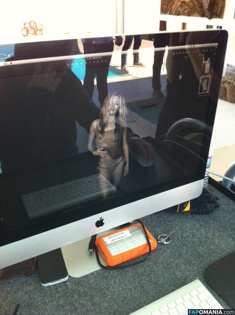 Cat Deeley Çıplak Sızdırılmış Fotoğraf #7