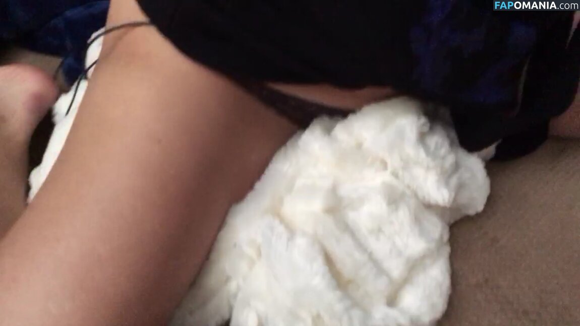 Catherine Bell Çıplak Sızdırılmış Fotoğraf #6