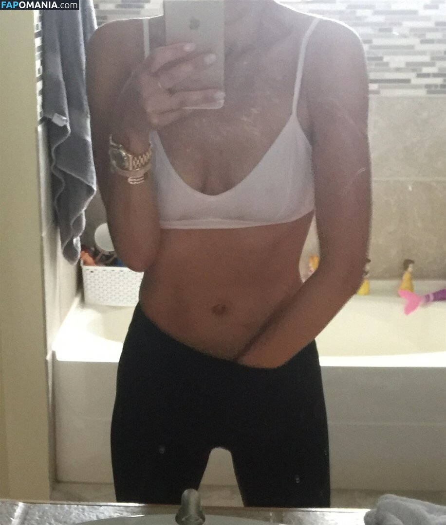 Charissa Thompson Çıplak Sızdırılmış Fotoğraf #34