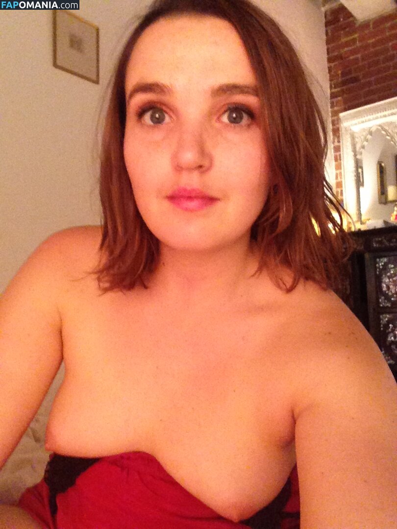 Chloe Fineman Çıplak Sızdırılmış Fotoğraf #6