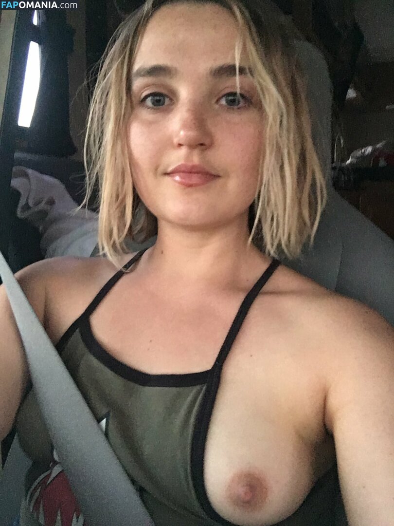 Chloe Fineman Çıplak Sızdırılmış Fotoğraf #7