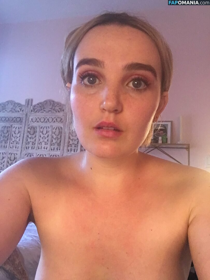 Chloe Fineman Çıplak Sızdırılmış Fotoğraf #41