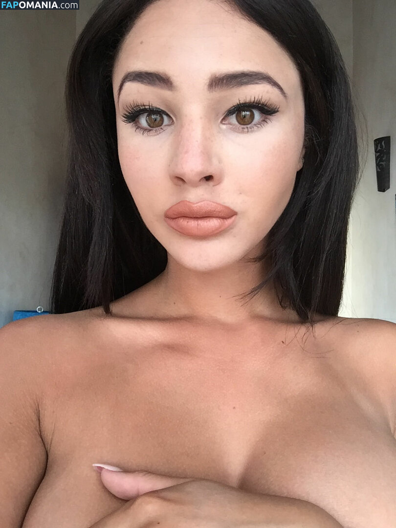 Courtnie Quinlan Çıplak Sızdırılmış Fotoğraf #25