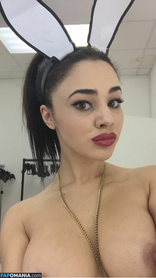 Courtnie Quinlan Çıplak Sızdırılmış Fotoğraf #57