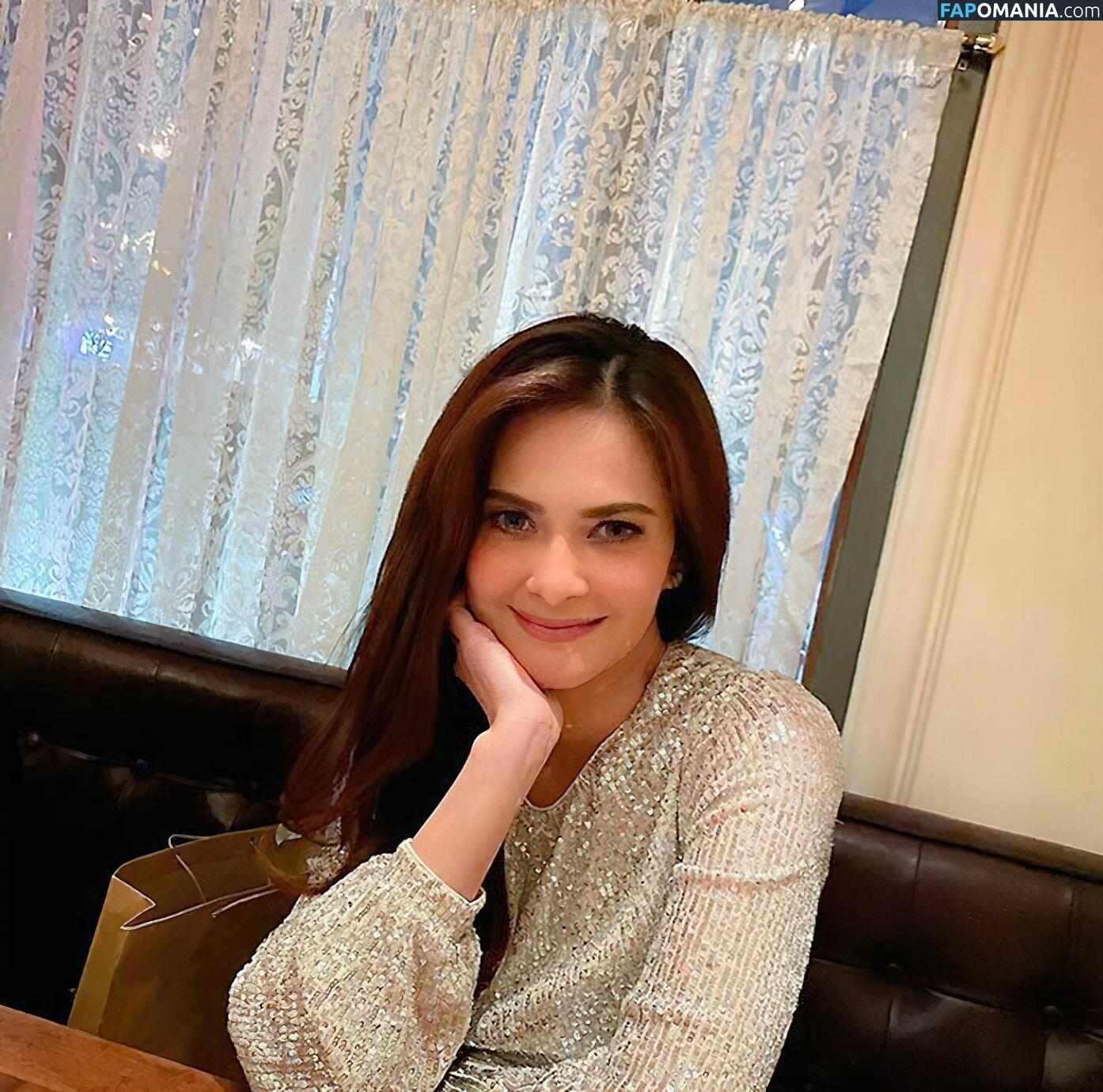 Cut Tari Çıplak Sızdırılmış Fotoğraf #1