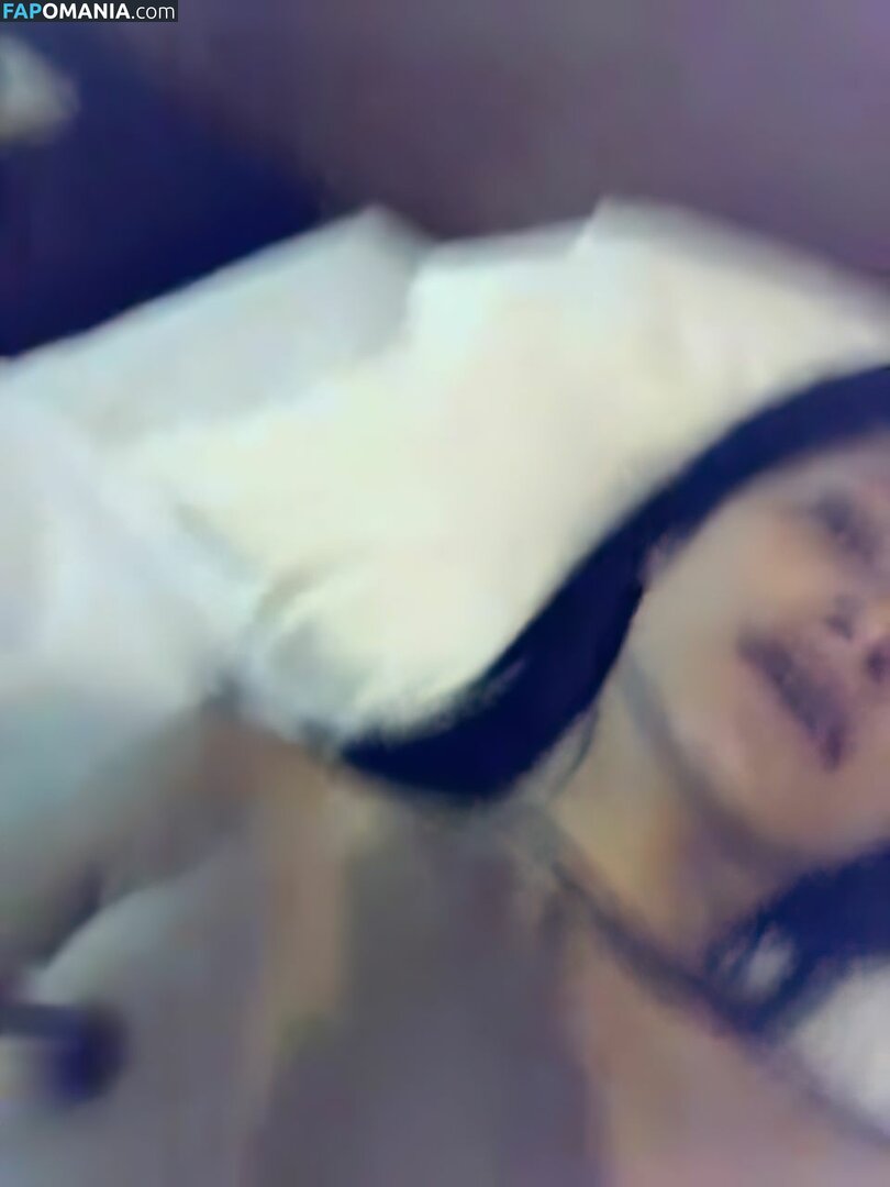 Cut Tari Çıplak Sızdırılmış Fotoğraf #23