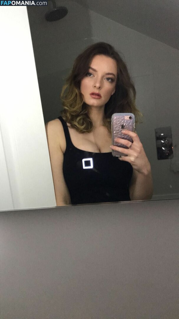 Dakota Blue Richards Çıplak Sızdırılmış Fotoğraf #9
