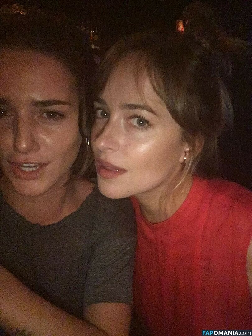 Dakota Johnson Çıplak Sızdırılmış Fotoğraf #5
