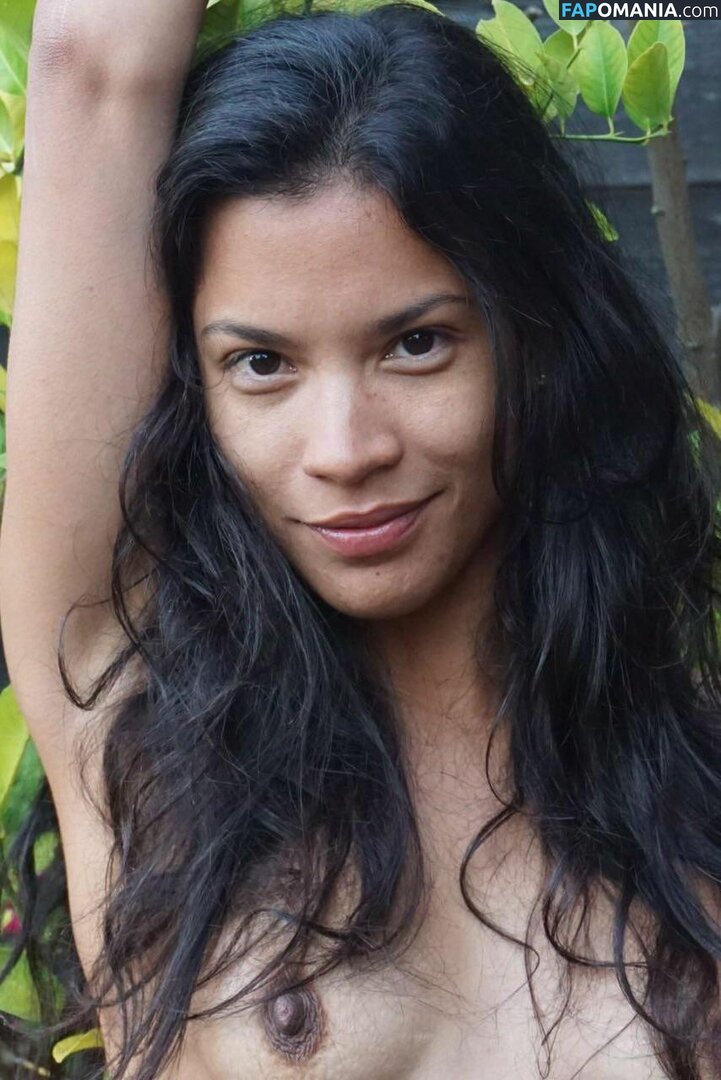 Danay Garcia Çıplak Sızdırılmış Fotoğraf #1