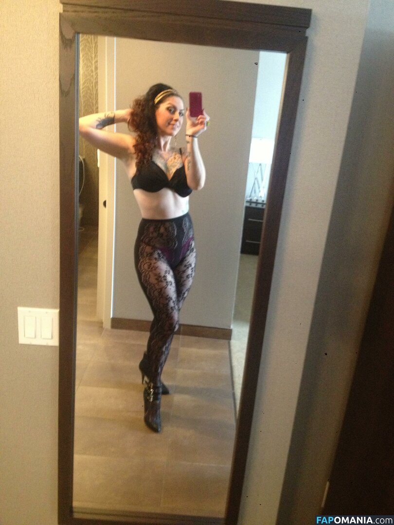 Danielle Colby Çıplak Sızdırılmış Fotoğraf #13