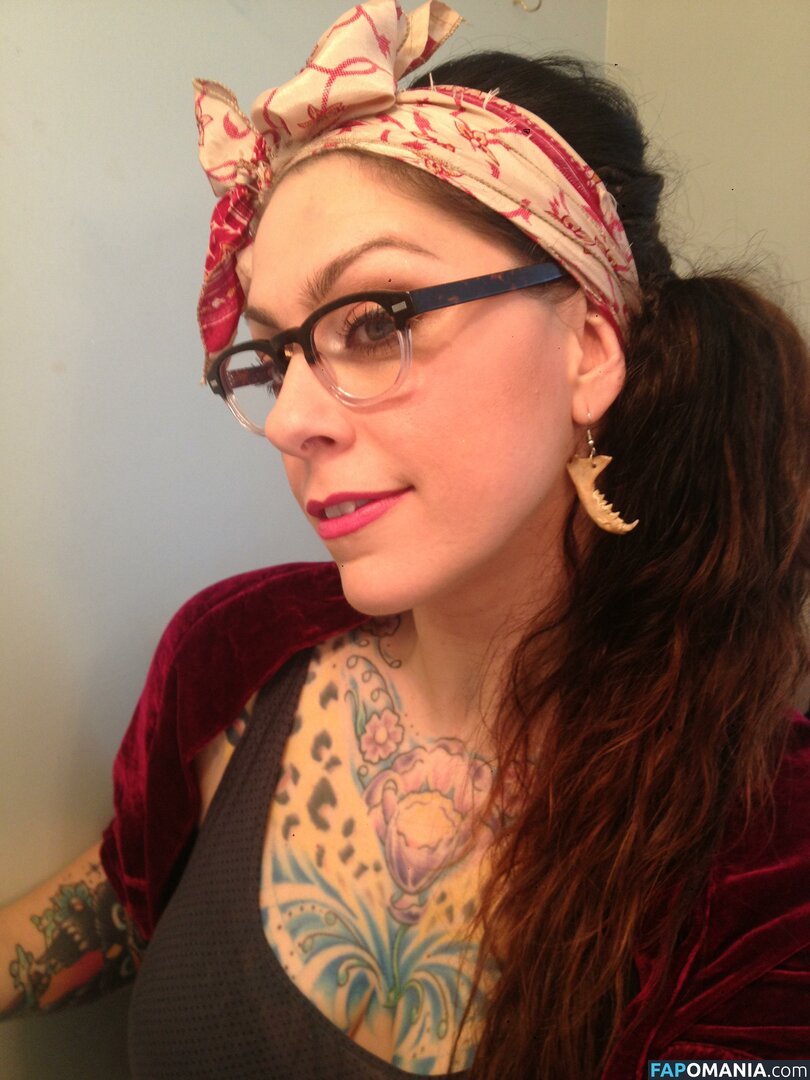 Danielle Colby Çıplak Sızdırılmış Fotoğraf #14