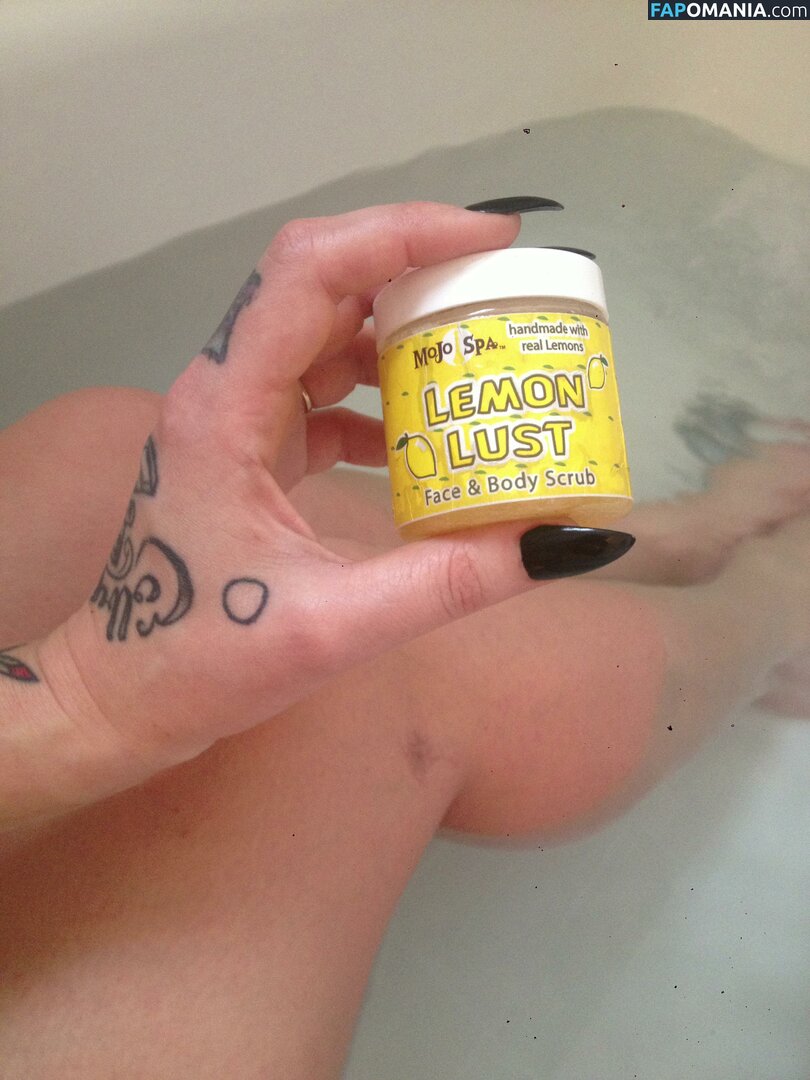 Danielle Colby Çıplak Sızdırılmış Fotoğraf #28