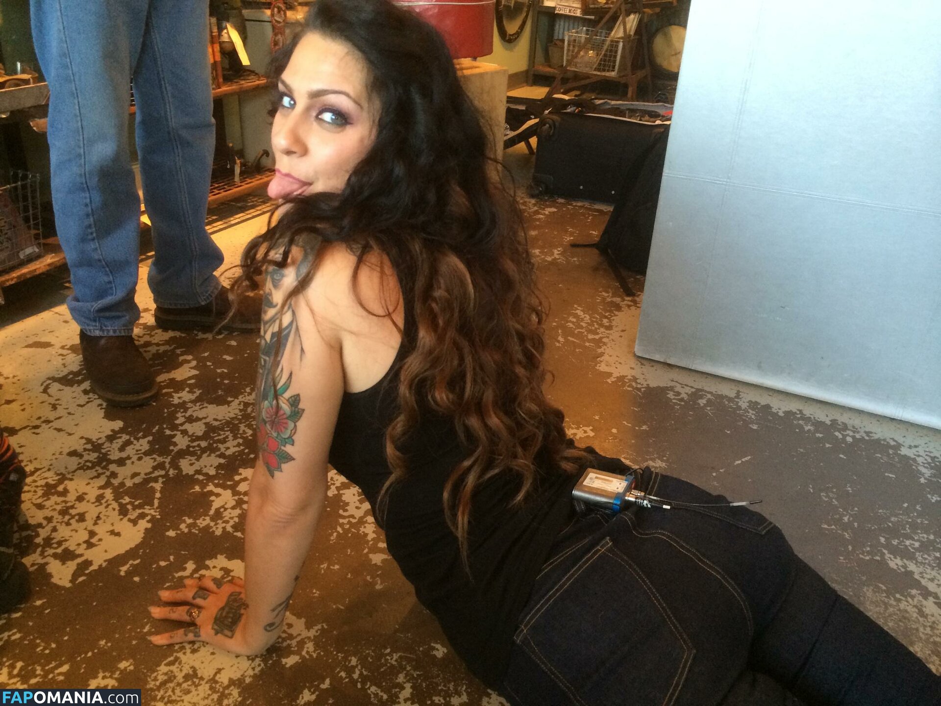 Danielle Colby Çıplak Sızdırılmış Fotoğraf #41