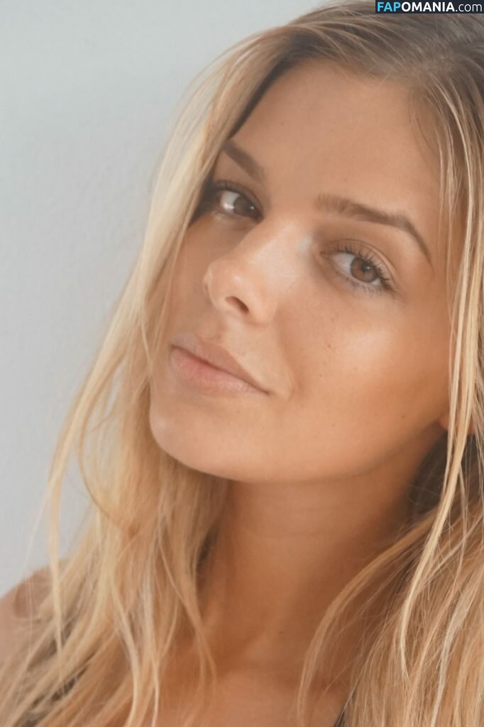 Danielle Knudson Çıplak Sızdırılmış Fotoğraf #27
