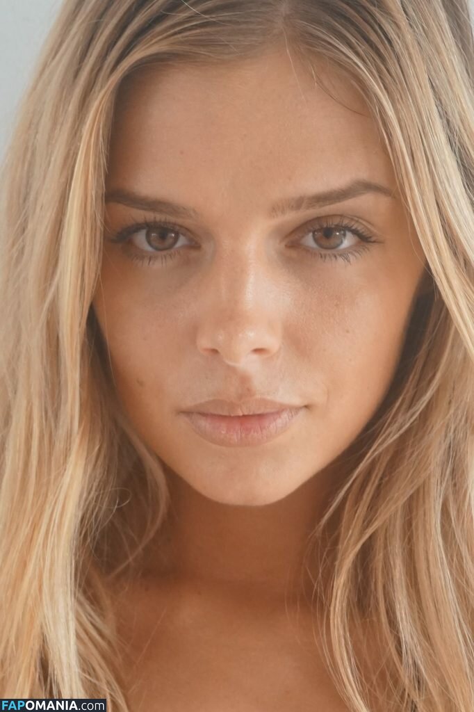 Danielle Knudson Çıplak Sızdırılmış Fotoğraf #254