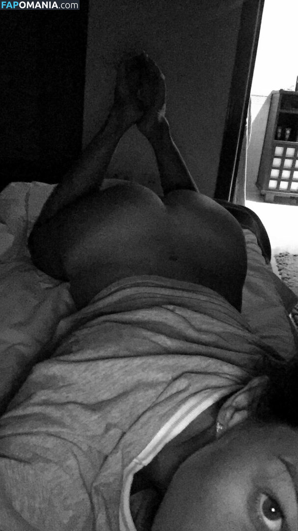 Danielle Lloyd Çıplak Sızdırılmış Fotoğraf #124