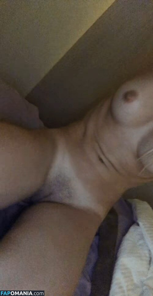 Delilah Belle Hamlin Çıplak Sızdırılmış Fotoğraf #57