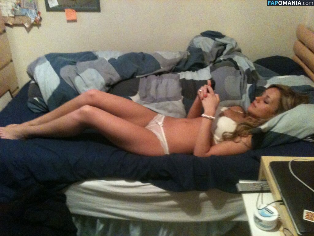 Eilidh Scott Çıplak Sızdırılmış Fotoğraf #58