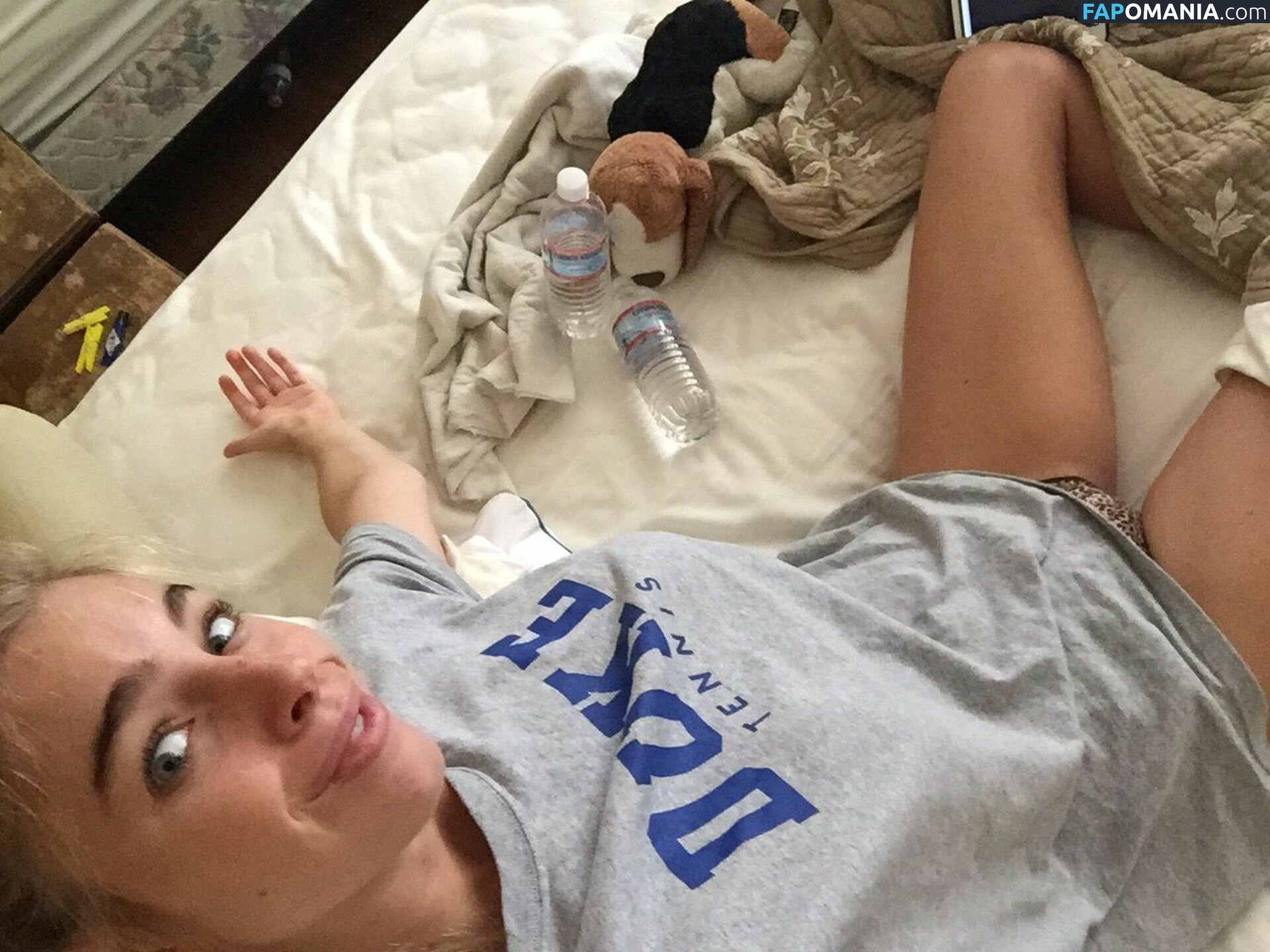 Elizabeth Turner Çıplak Sızdırılmış Fotoğraf #29