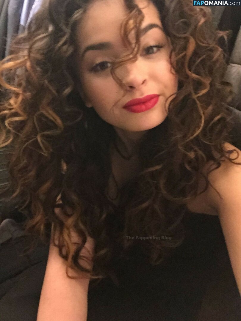 Ella Eyre Çıplak Sızdırılmış Fotoğraf #14