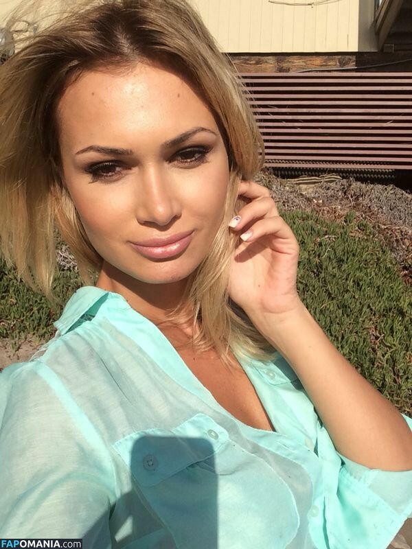 Ella Rose Çıplak Sızdırılmış Fotoğraf #95