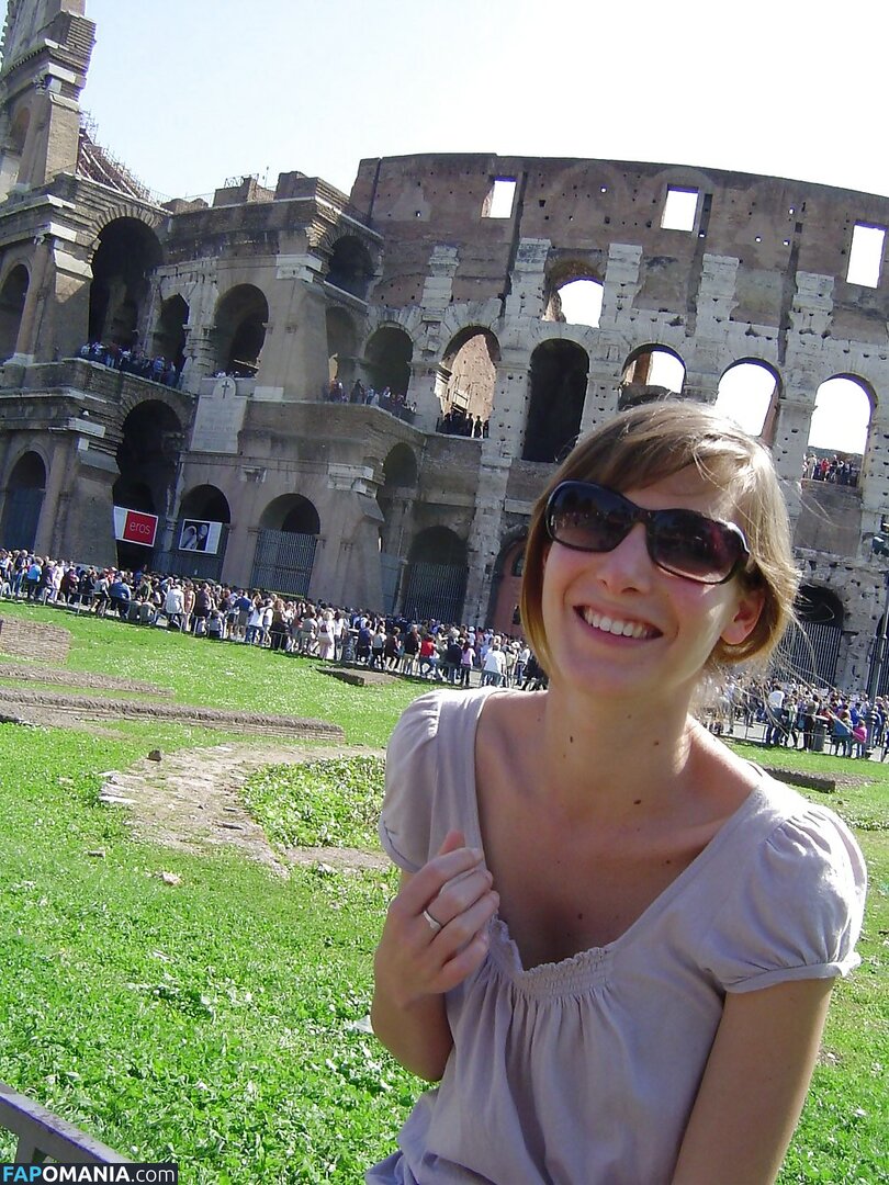 Elodie Varlet Çıplak Sızdırılmış Fotoğraf #6