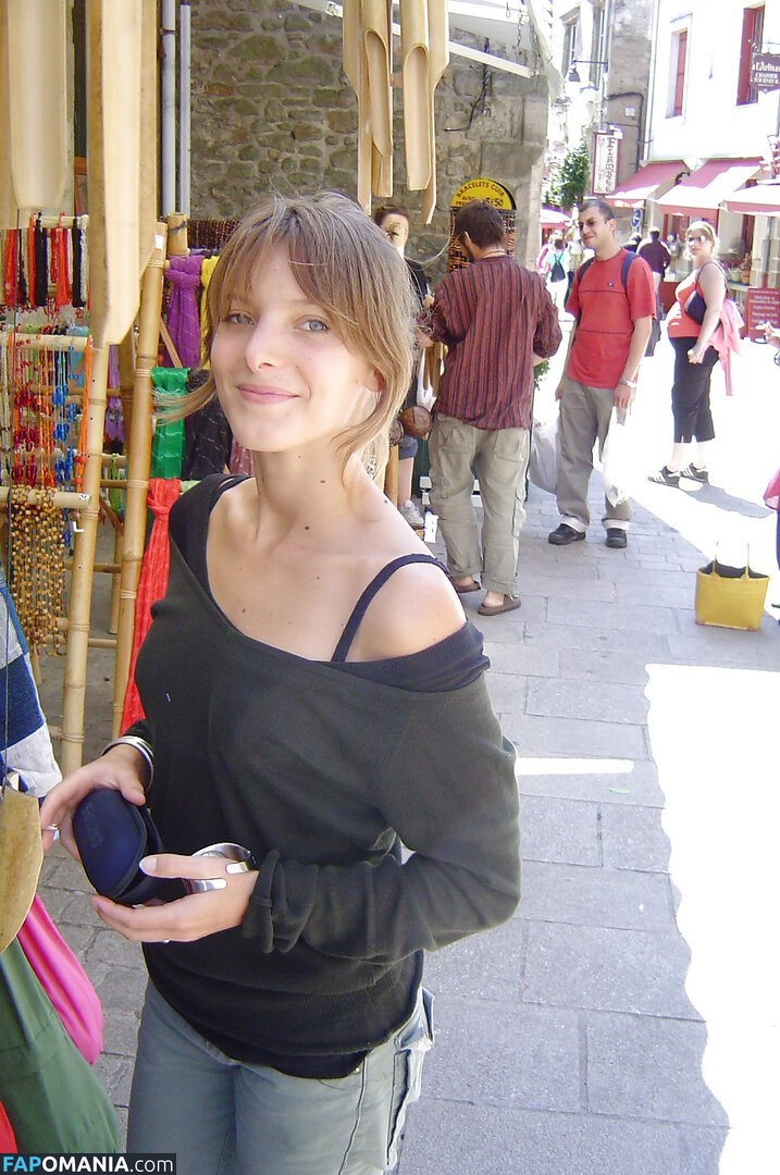 Elodie Varlet Çıplak Sızdırılmış Fotoğraf #15