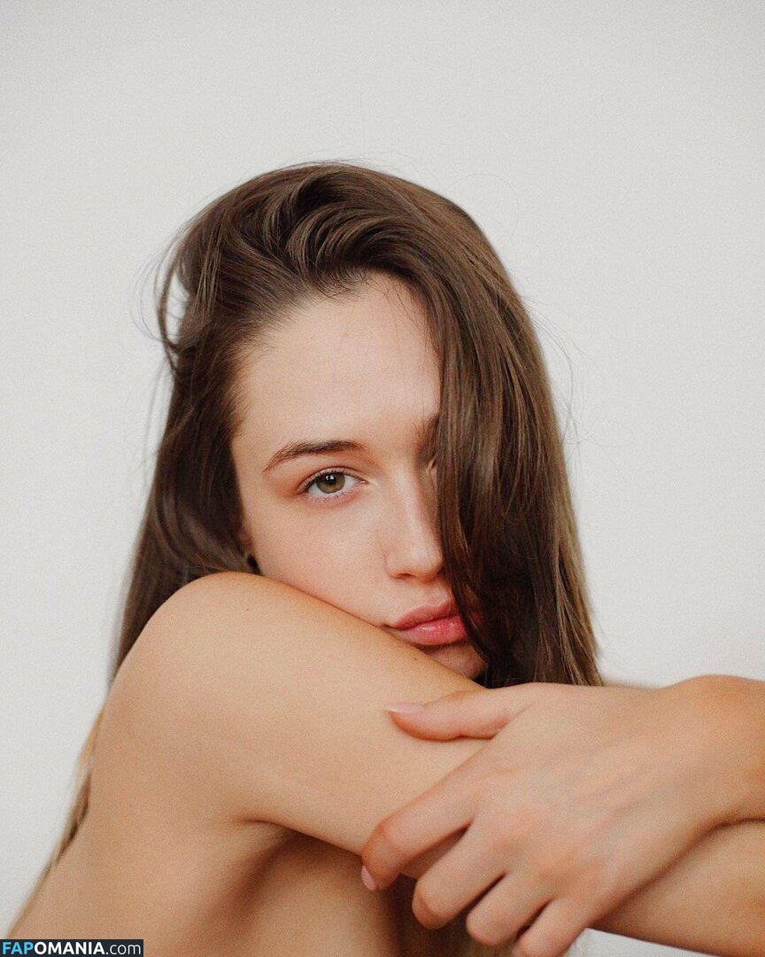 Elsie Hewitt Çıplak Sızdırılmış Fotoğraf #954
