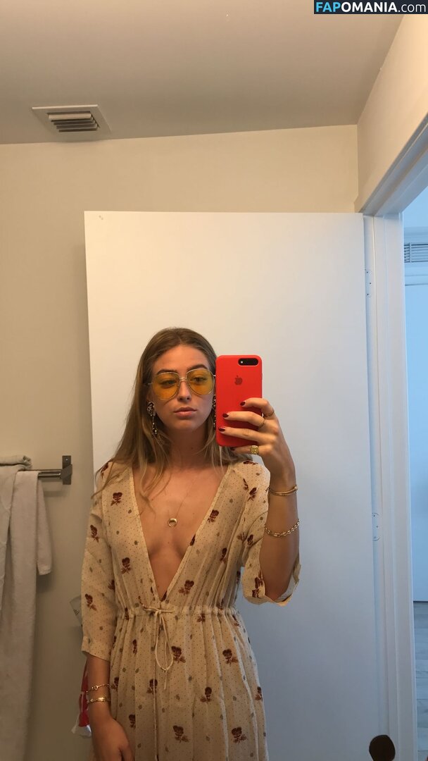 Emili Sindlev Çıplak Sızdırılmış Fotoğraf #12