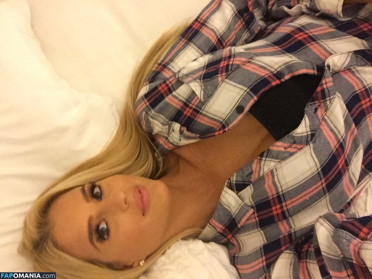 Emma Hernan Çıplak Sızdırılmış Fotoğraf #368