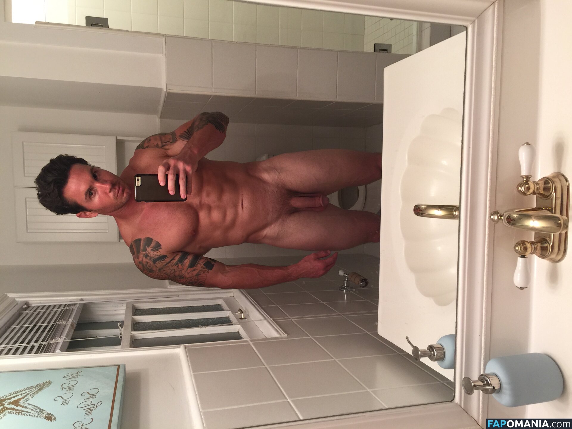 Emma Hernan Çıplak Sızdırılmış Fotoğraf #517