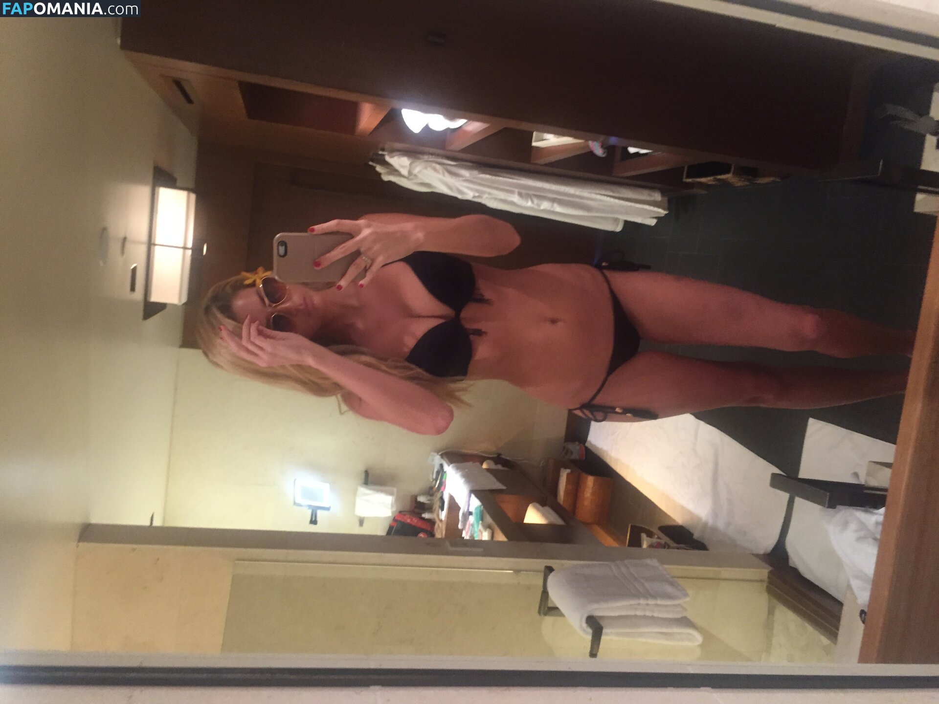 Emma Hernan Çıplak Sızdırılmış Fotoğraf #606