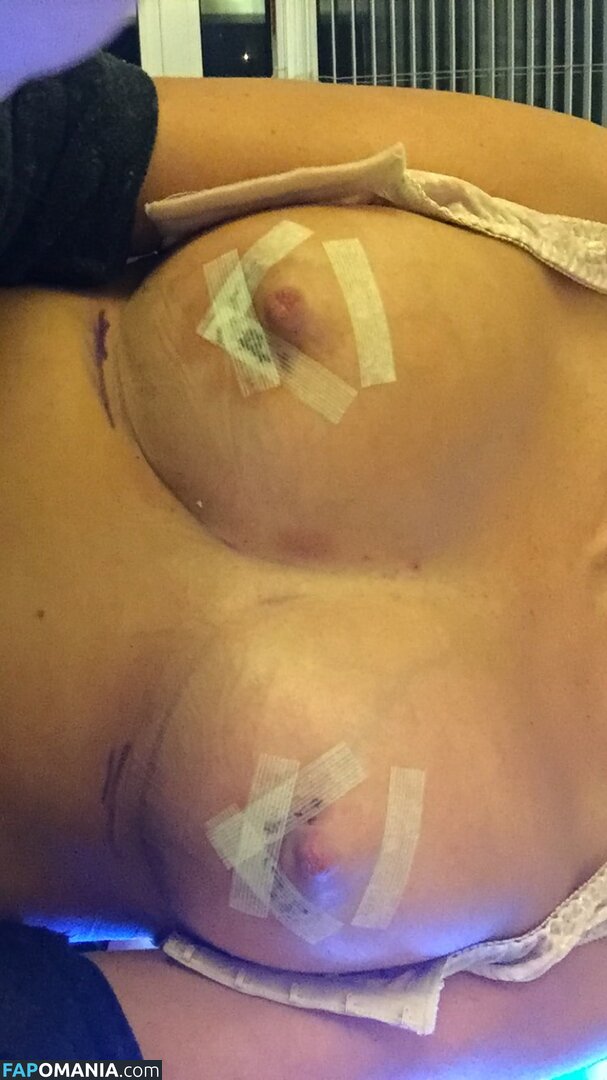 Emma Hernan Çıplak Sızdırılmış Fotoğraf #614