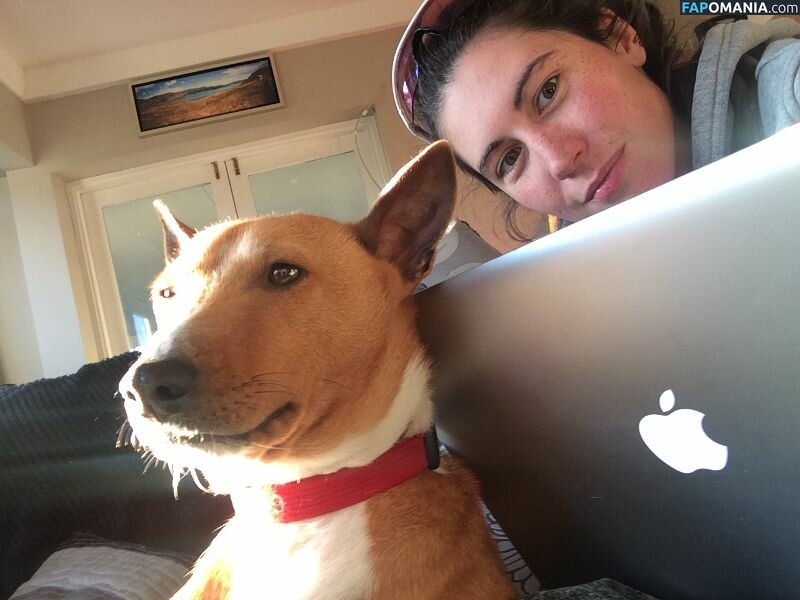 Emma Trott Çıplak Sızdırılmış Fotoğraf #6