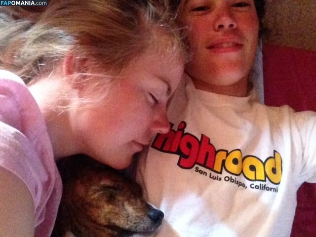 Emma Trott Çıplak Sızdırılmış Fotoğraf #7