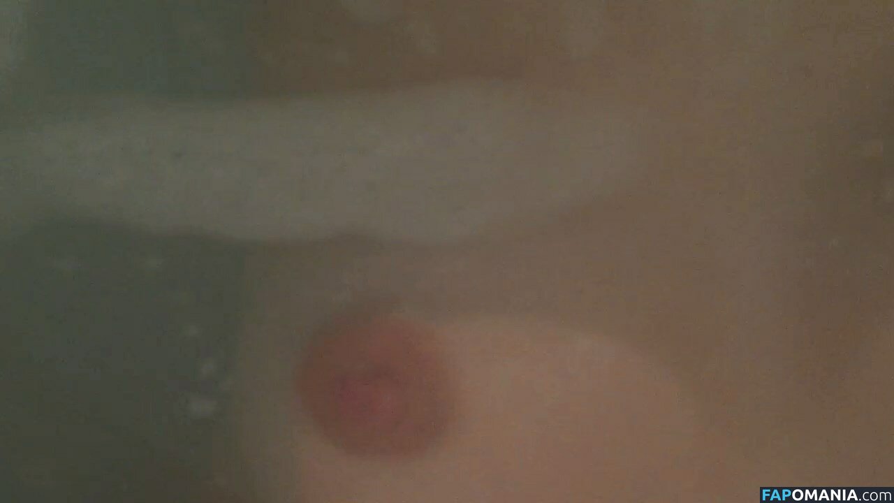 Emma Watson Çıplak Sızdırılmış Fotoğraf #2