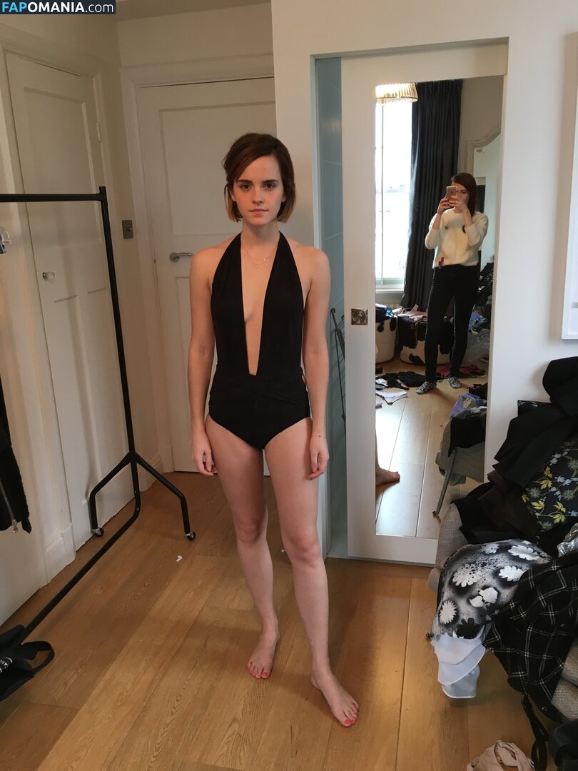 Emma Watson Çıplak Sızdırılmış Fotoğraf #23