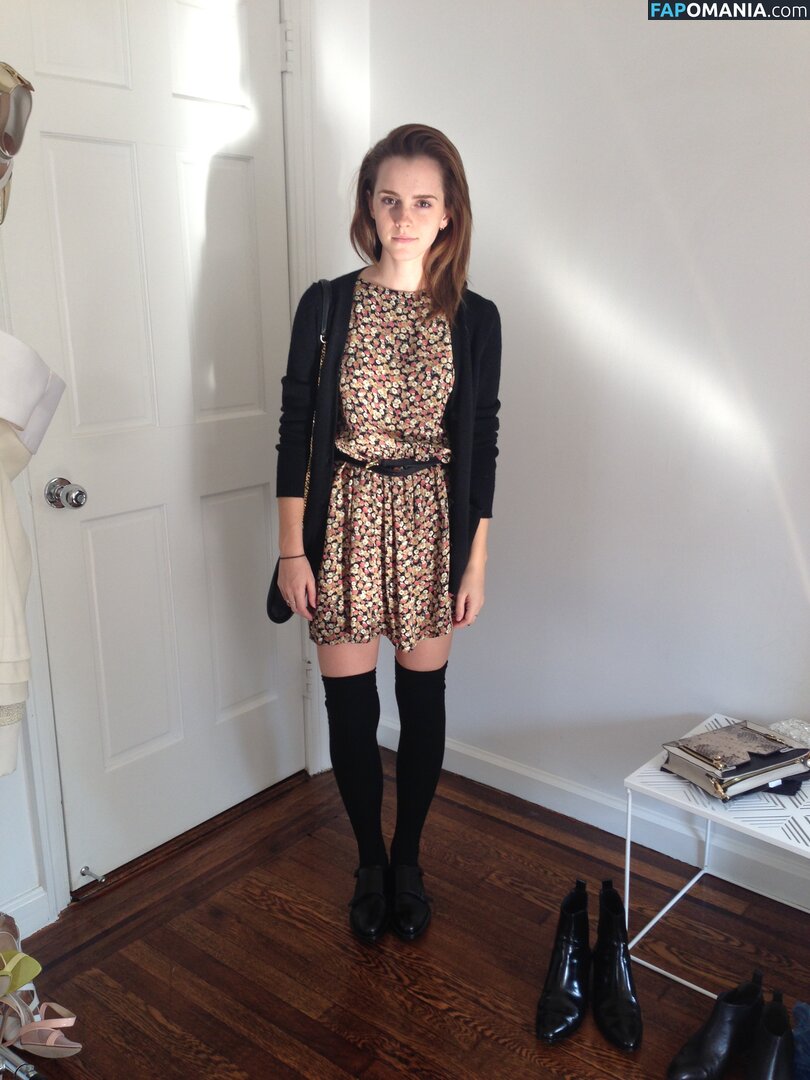 Emma Watson Çıplak Sızdırılmış Fotoğraf #76