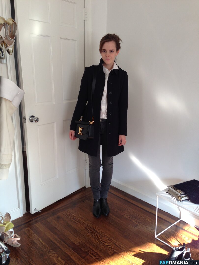 Emma Watson Çıplak Sızdırılmış Fotoğraf #79