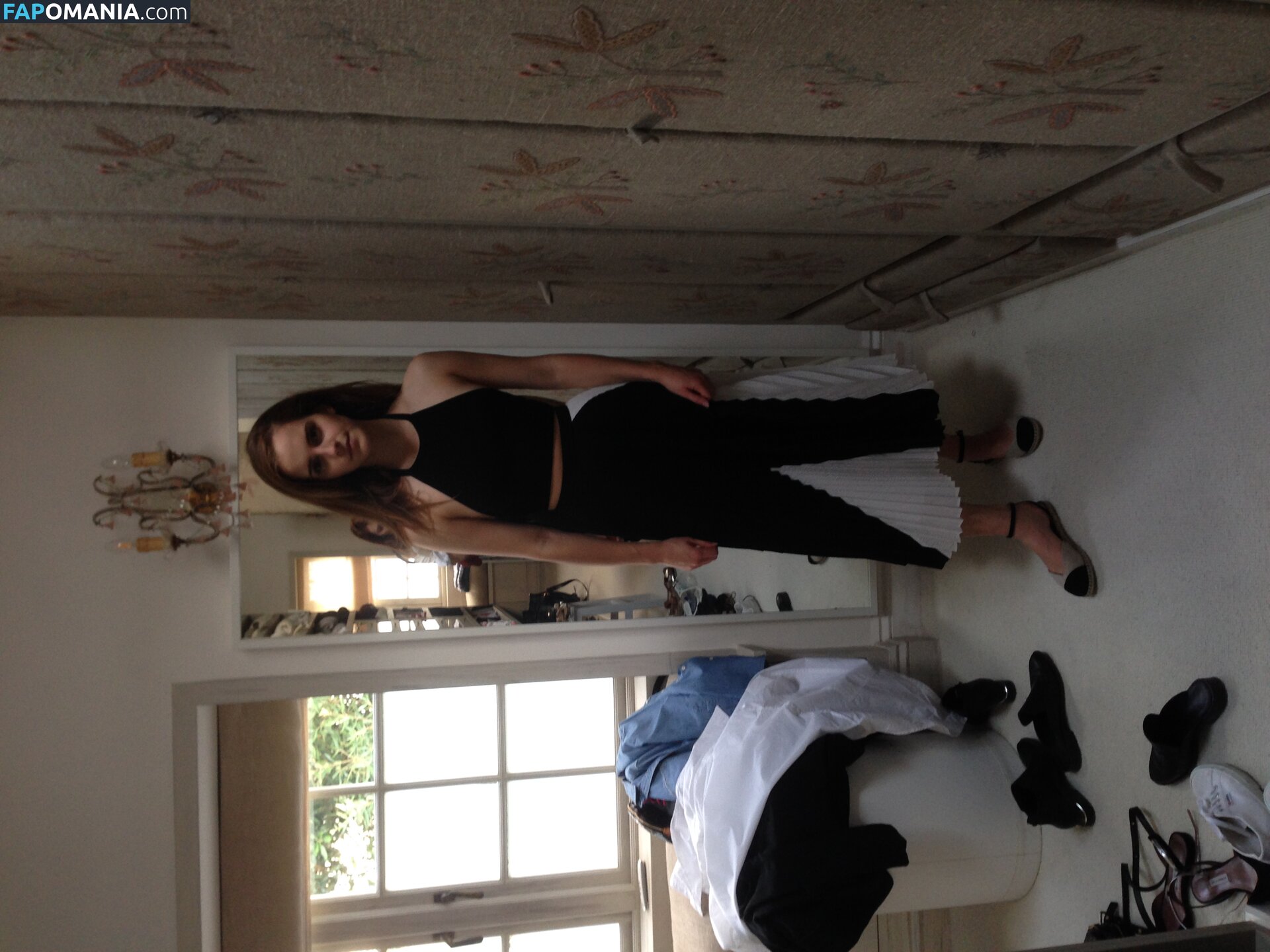 Emma Watson Çıplak Sızdırılmış Fotoğraf #81