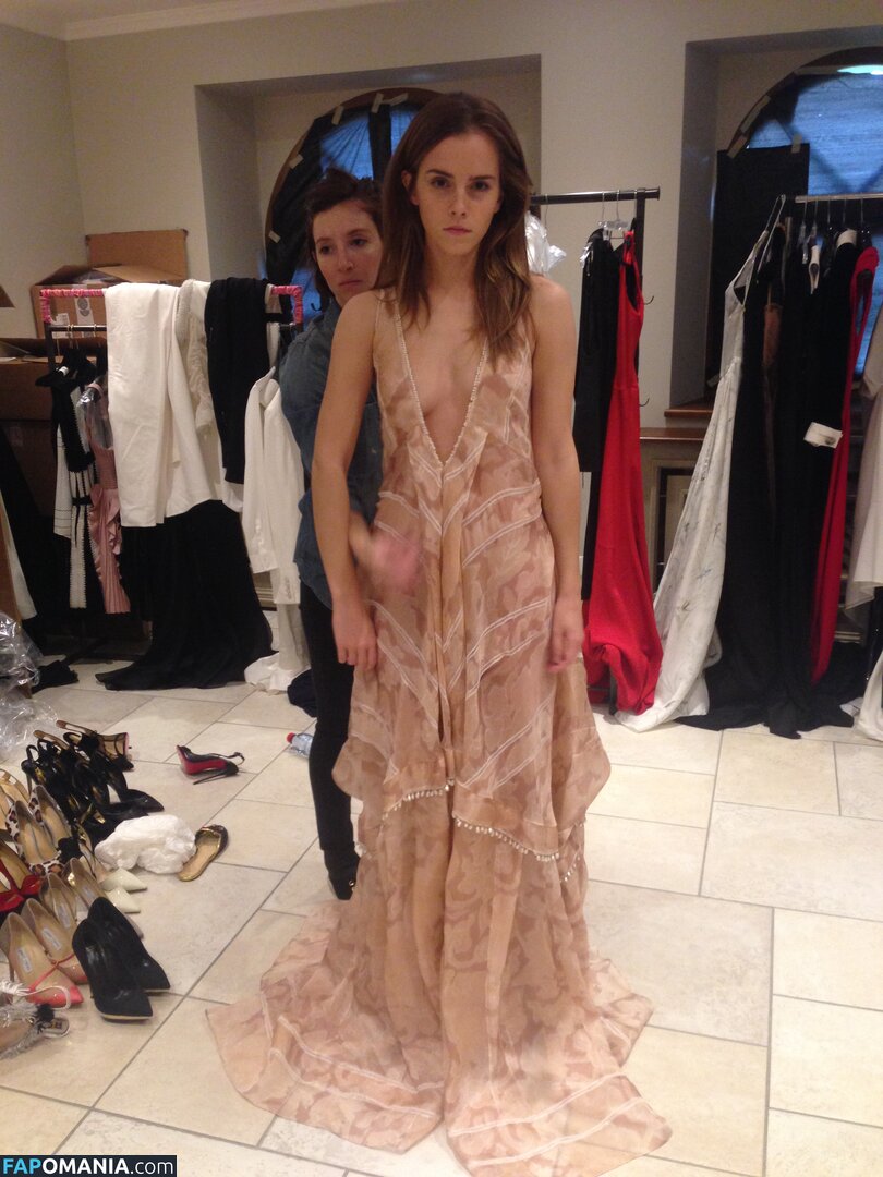 Emma Watson Çıplak Sızdırılmış Fotoğraf #97