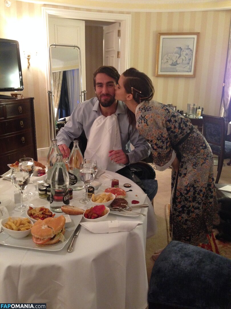 Emma Watson Çıplak Sızdırılmış Fotoğraf #112