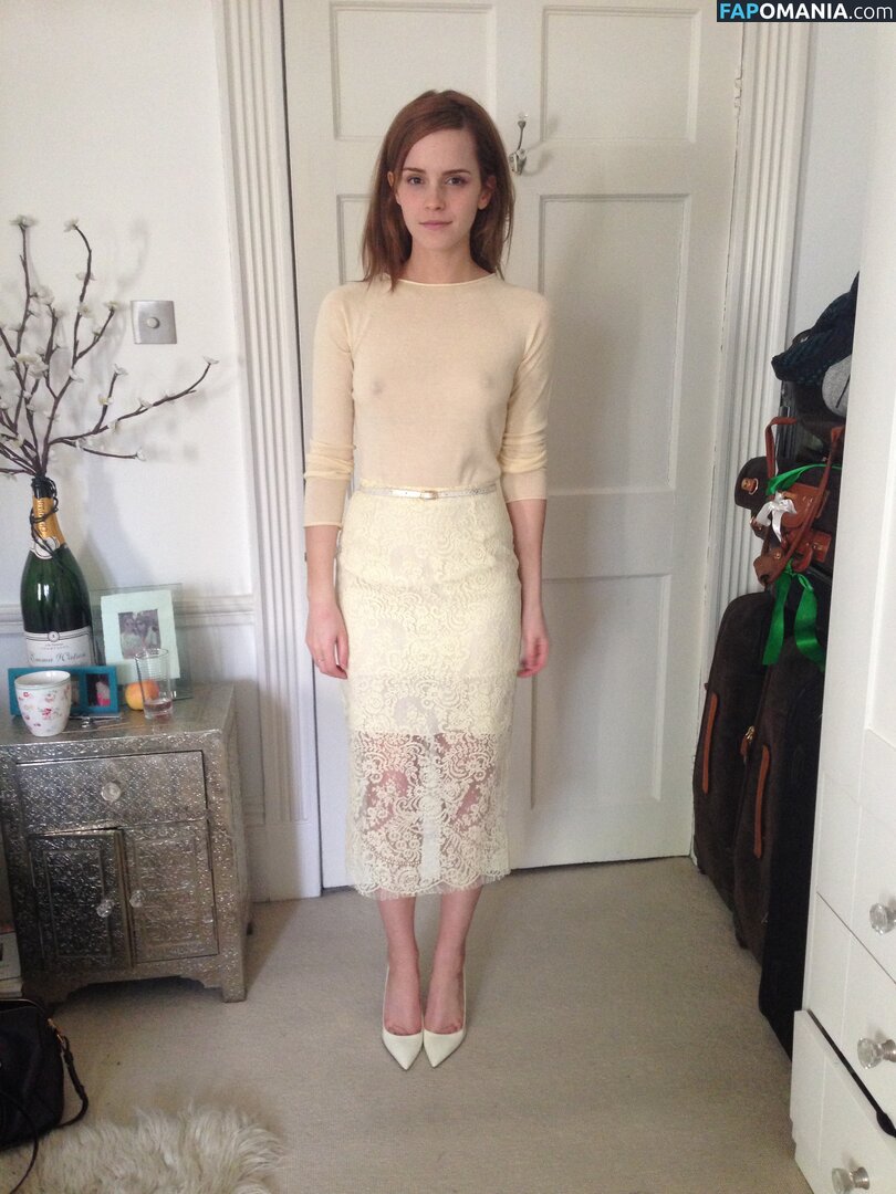 Emma Watson Çıplak Sızdırılmış Fotoğraf #121