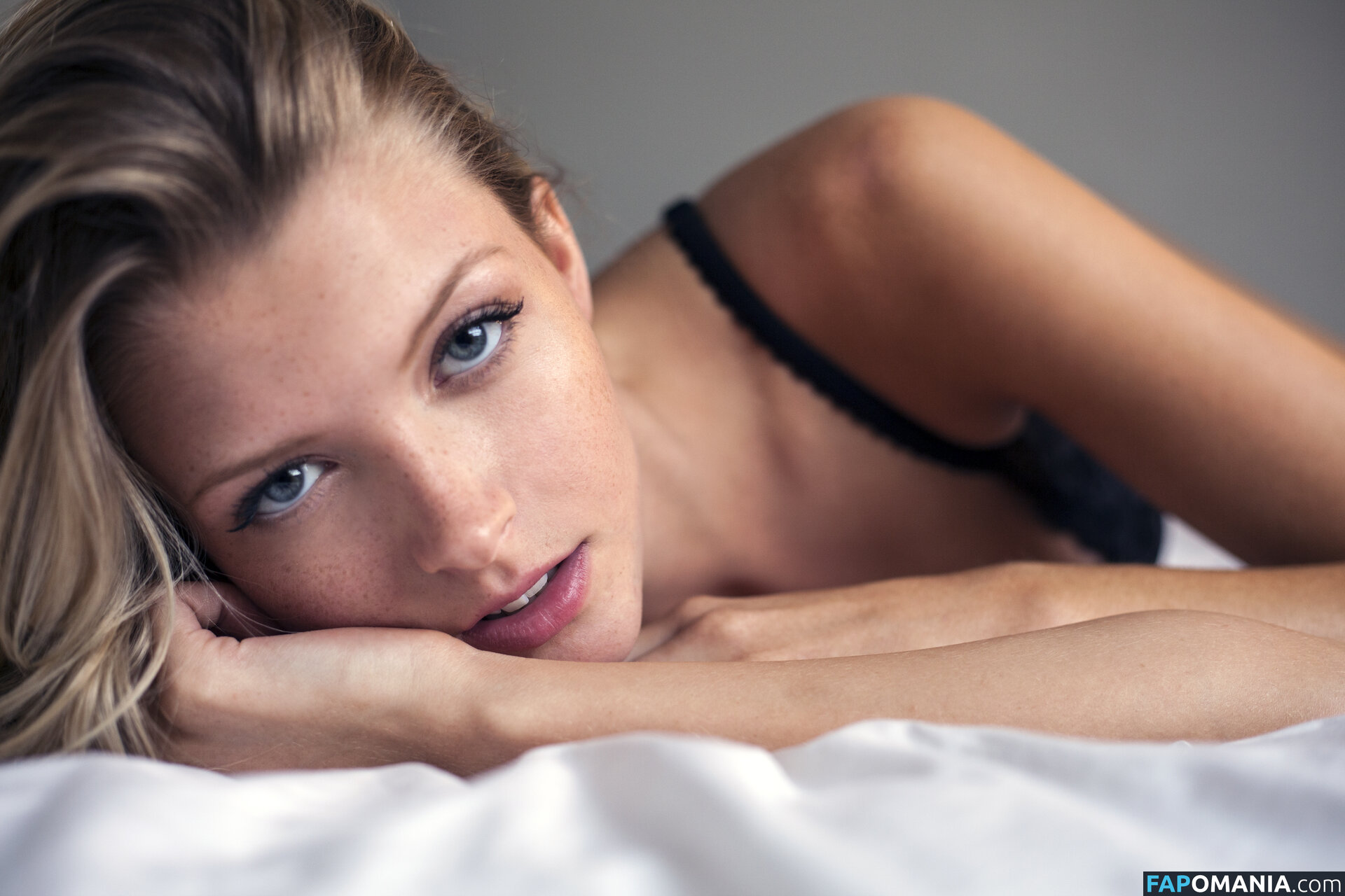 Erin Cummins Çıplak Sızdırılmış Fotoğraf #68