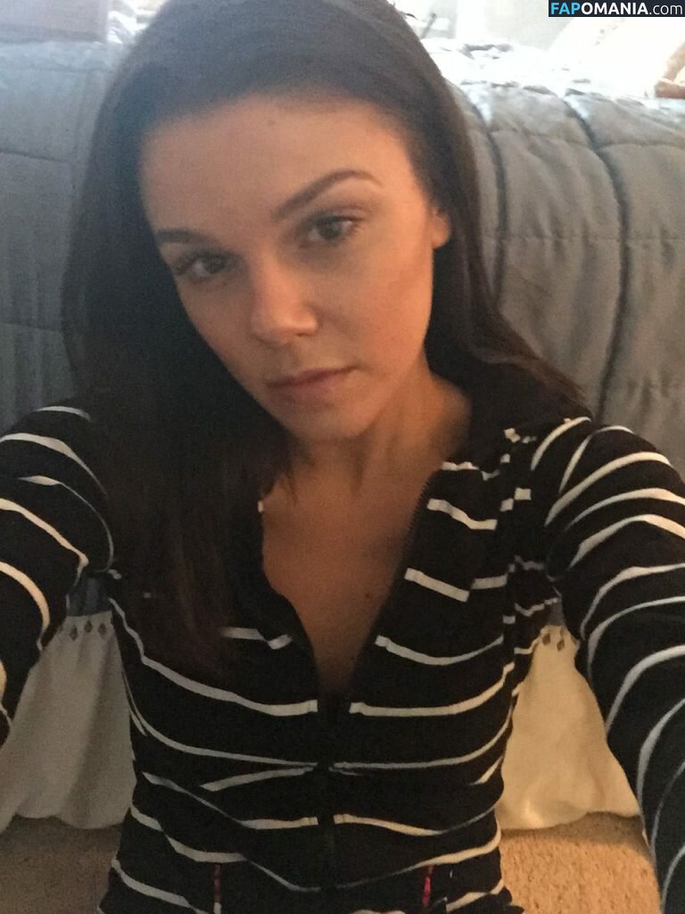 Faye Brookes Çıplak Sızdırılmış Fotoğraf #8